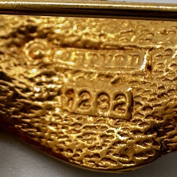 French Designer CARVEN Gold Tone Green Enamel Bee Brooch Pin Modele Depose #1282 - Picture 8 of 12